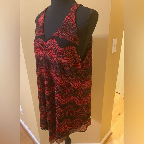 Alfani NWT red and black handkerchief hem halter top. Size XL. - Picture 3 of 11